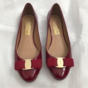 Salvatore Ferragamo red patent leather flats with bow detail classic style